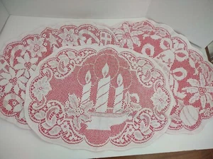 Vintage Handarbeit Spitze Filz Weihnachten Tischsets rot weiß Baum Glocke Kerze Set 4 - Bild 1 von 10