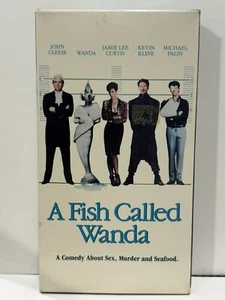 A FISH CALLED WANDA (Jamie Lee Curtis-John Cleese) -VHS - Picture 1 of 3