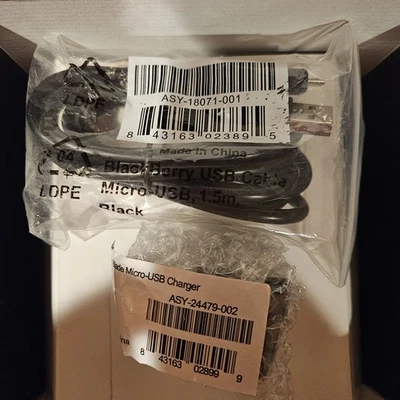 OEM Blackberry Power PLUG  ASY-24479-002 Micro USB CABLE ASY-18071-001  - Image 1 of 3