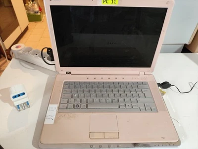 pc notebook portatile con mouse e caricatore omaggio 128 gb memoria WIN 10 - Immagine 1 di 4