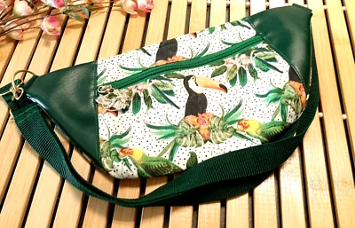 PÁJARO TUCÁN, RIÑONERA ESTAMPADO TROPICAL ~ OSFM ~ Nueva Foto 1 de 4