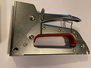 Arrow JT27 Staple Gun finished in Chrome - ideal for Light Duty useage Brand New - Picture 1 of 2