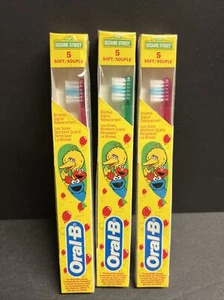 Oral B Sesame Street #5 Soft Kids Toothbrush Vintage 1997 Set of 3 - Picture 1 of 3