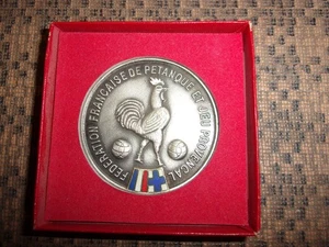 BELLE MEDAILLE FEDERATION PETANQUE ET JEU PROVENCAL  boule  sport - Imagen 1 de 1