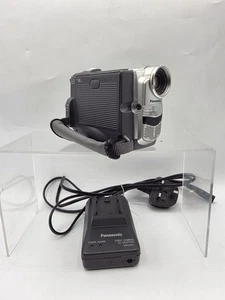 Panasonic NV-DS60 Handheld MiniDV Cassette Camcorder Silver Tested With Charger - Picture 1 of 9