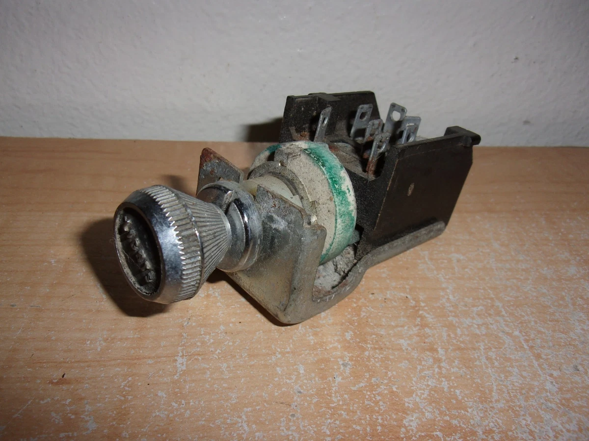 93333952 Faro Delantero E Interruptor De Luz Corsa 02