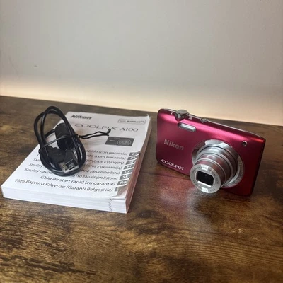 Cámara digital Nikon COOLPIX A100 roja 20,0 MP zoom óptico 5x casi como nueva  Foto 1 de 4