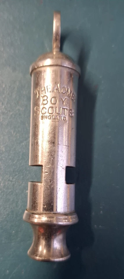 Vintge ACME boy Scouts metal whistle. Made In England. - Image 1 of 3