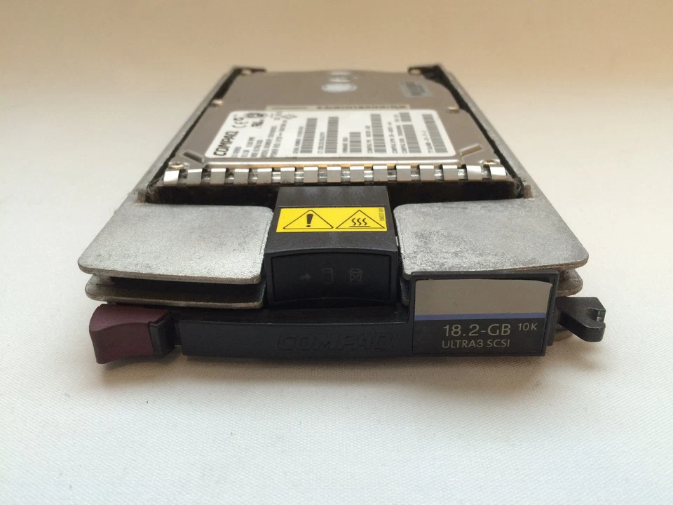 HP Compaq 18.2GB Ultra3 Wide SCSI Hot-Plug 10K RPM Hard Disk Drive (152190-001) - Image 1 of 1