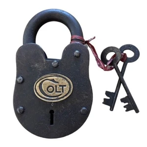 Colt Firearms Padlock, Large Cast Iron Lock, Antique Finish with 2 Keys Works - Picture 1 of 7
