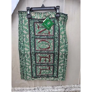 Christmas House Tapestry Placemat Set 2 Festive Holiday Holly Ivy Design - Picture 1 of 5