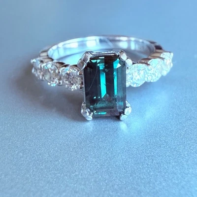 Estate 18K белое золото 1,93 карата александрит и .82 TCW бриллиант канал набор кольцо - Изображение 1 из 4