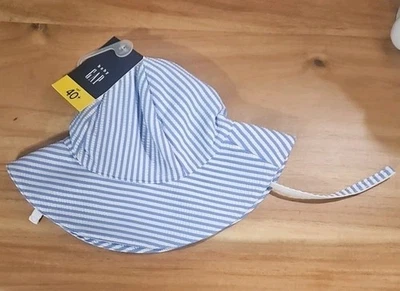 Sombrero de natación Baby Gap Seersucker Sun azul blanco a rayas nuevo 6-12 meses Foto 1 de 2