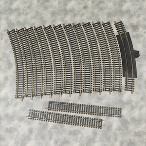 Bachmann HO Brass Track Lot: 12x 18" Curves, 2x 9" Straights & RH Remote Switch - Picture 1 of 7