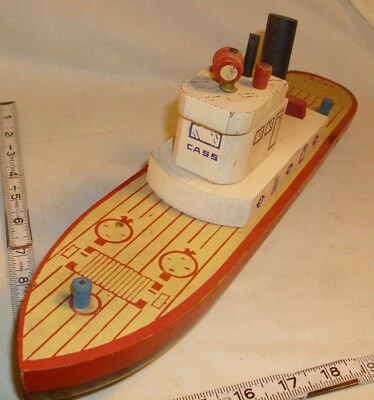 JUGUETE DE MADERA REMOLCADOR CASS AÑOS 40 Foto 1 de 4