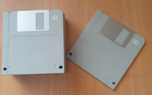 12 disquettes HD formatées 1,44 Mo 3,5" - Photo 1/2