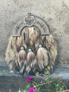 Scottish Leather Kilt Sporran 3 Tussle Brown Rabit Fur Sporran With Chains&Belt. - Picture 1 of 6