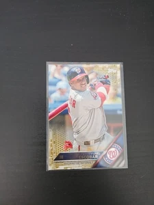 2016 Topps Gold #247 Yunel Escobar 1698/2016 - Picture 1 of 2
