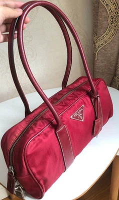 Bolso de hombro PRADA Baguette con asa superior para mujer rojo vino clásico Foto 1 de 4
