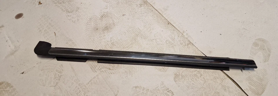 Lincoln Navigator 2003-2006 puerta exterior ventana sello moldura trasero derecho pasajero Foto 1 de 4