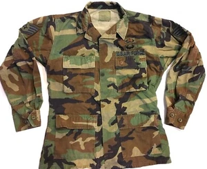 US Air Force Woodland Camouflage Jacket Mens Small Military Patches Camo Shirt - Picture 1 of 12