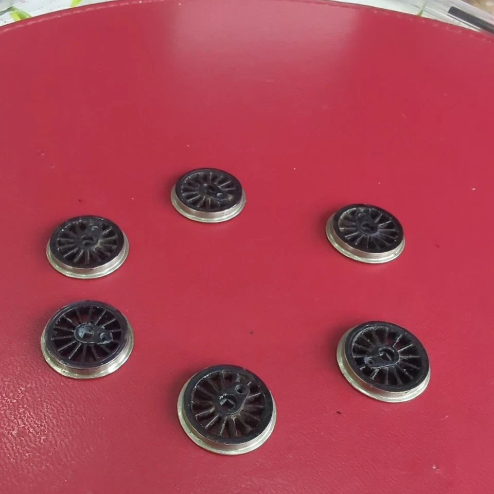 romford / Markits  wheels 18mm X 6. (A) 14- spoke     00 Gauge  - Image 1 of 1