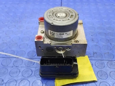 2016 Chevrolet Colorado ABS Anti-Lock Brake Pump Assembly Oem - Image 1 of 4