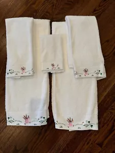 Lot of 2 Sets of The Turkish Towel White Towels w/ Embroidered Rabbits NWOT - Picture 1 of 3