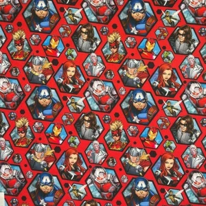 100% Cotton Fabric Digital Marvel Avengers Superheroes Hexagons 140cm Wide - Picture 1 of 3