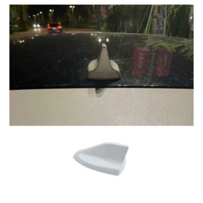 Receptor de antena aleta de tiburón 1 pieza para Ford Focus pintura blanca 2012-2018 cubierta embellecedor Foto 1 de 4