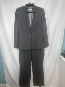 NWT Tahari PantSuit. Sz 18. Vivian Sty # 518OM912. Grey Pinstriped. MSRP $280 - Picture 1 of 12