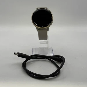 Garmin Venu 3S 41mm Gold (GPS) mit französisch grauem Silikonband - Gut - Bild 1 von 6