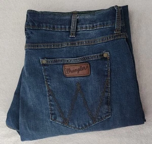 Wrangler Retro Men’s 40x32 Slim Straight Blue Denim Jeans Western Cowboy - Picture 1 of 9