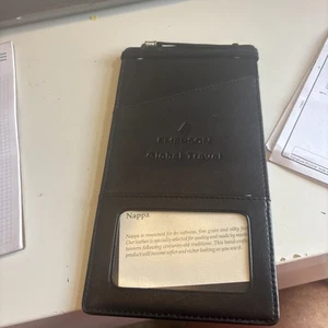 Portafoglio da viaggio porta passaporto carta d'imbarco Nappa ID con cordino Emerson - Foto 1 di 9