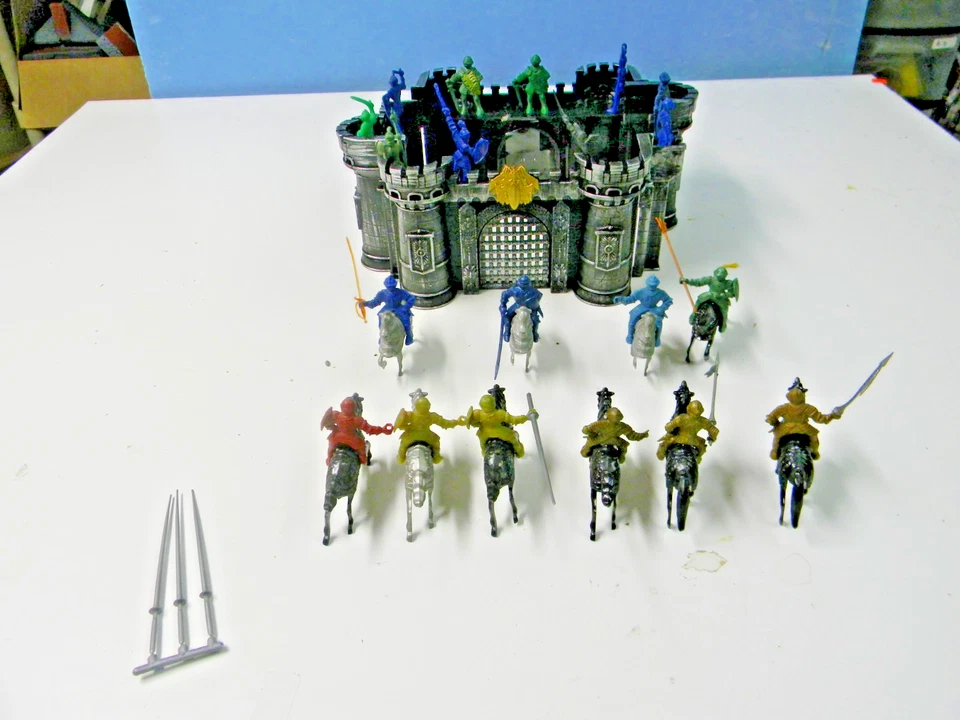 20 Caballeros Lido con un castillo limpio de los años 2000 1/32 (nov. Anuncio) Foto 1 de 4