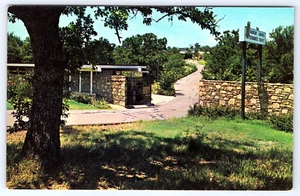 American Airlines Stewardess College Entrance Fort Worth Texas Postcard D083b - Picture 1 of 2