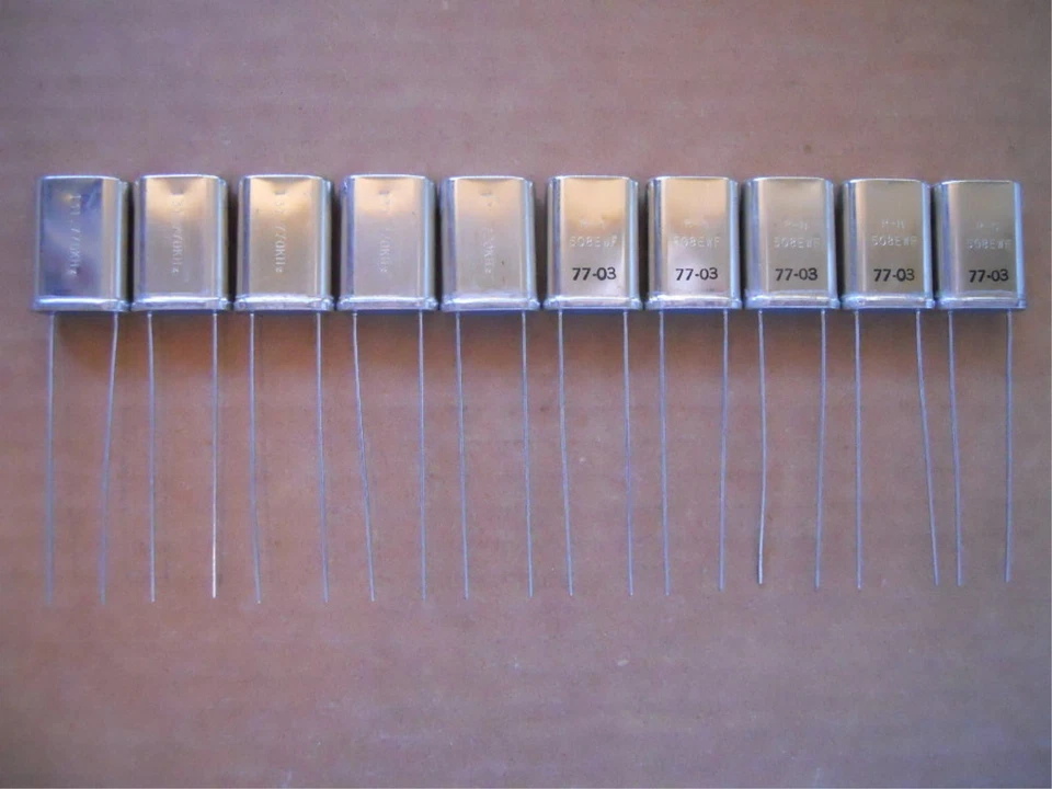 XTAL 131.770 KHz Lot of (10) Crystal Oscillators NEW RARE VINTAGE Ham Military - Image 1 of 1