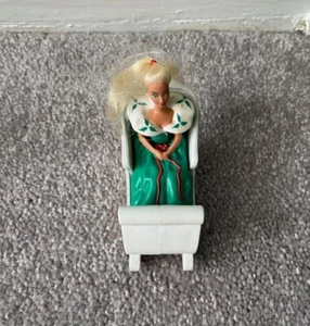 Vintage Holiday Barbie Totally Toy Holiday 1995 McDonald's Happy Meal Toy - Picture 1 of 5