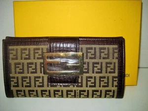 NUEVO FENDI Marrón FF Grande Logo Cuero Continental Estuche para Tarjetas de Crédito Cartera Bolso sin asas - Imagen 1 de 13