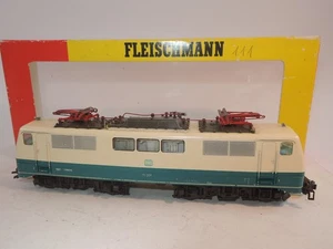 ++ D80 H0 Fleischmann 4348 Ellok 111 205-1 ozean/creme Profi alle Puffer fehlen - Picture 1 of 11
