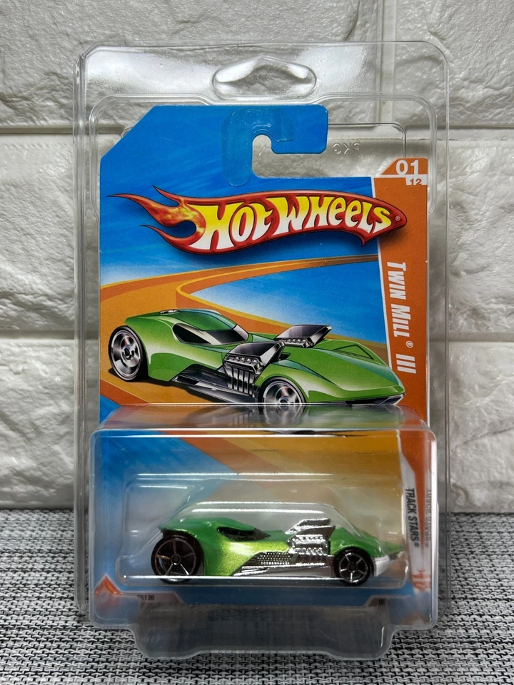 Hot Wheels Track Stars '10 01/12 Twin Mill III 065/214 Green - Image 1 of 4