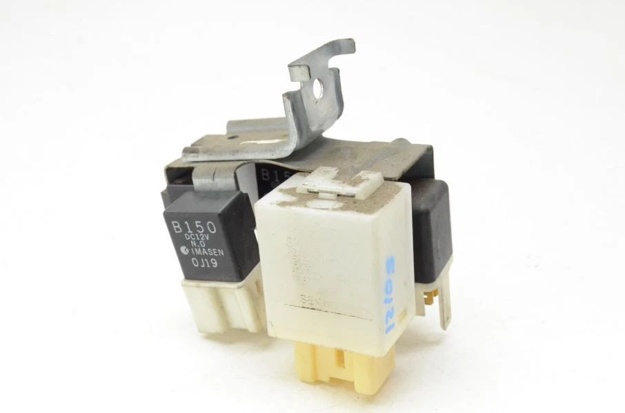 Relé intermitente Mazda MX-5 Miata 2001-2005 1,8 L LC62 66 830 Foto 1 de 4