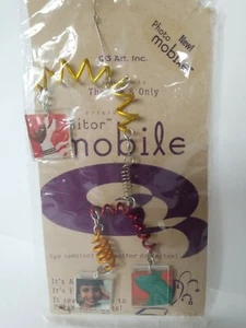 Q3 Art Monitor Mobile Wiggly Holds Photo Hangs on Computer New - Picture 1 of 4