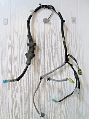 honda cr-v-ctdi 2.2 mk2 rd9 2001-2006 front nearside left door wiring loom - Image 1 of 4
