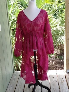Neu mit Etikett Torrid Chiffon gesmokte Taille extrem hoch niedrig Tunika Gr. 0 L 12 weinrot V-Ausschnitt - Bild 1 von 18