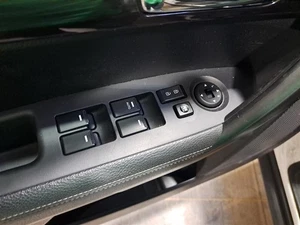 Lh Driver Side Front Door Window Switch 2013 Sorento Sku#4251966 - Picture 1 of 6