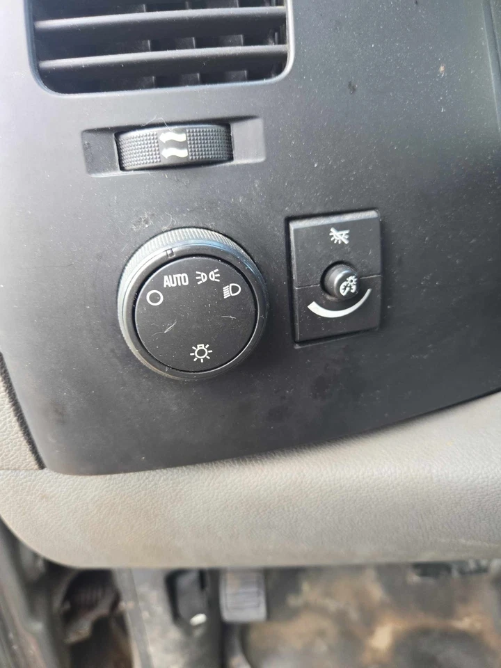 Interruptor de faros (dash Mtd) GMC SIERRA 1500 07 08 09 10 Foto 1 de 1