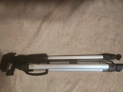 NEW Davis & Sanford Vista Pixel 42" Traveler Tripod - Image 1 of 4