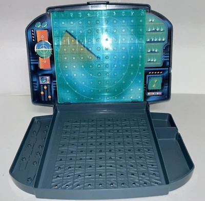 Battleship Replacement Folding Game Board Grey 1 Unit Only Milton Bradley 4730 - Image 1 of 4