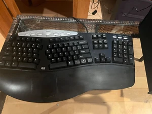 ADesso PCK208b ergonomic keyboard has been used - Picture 1 of 2